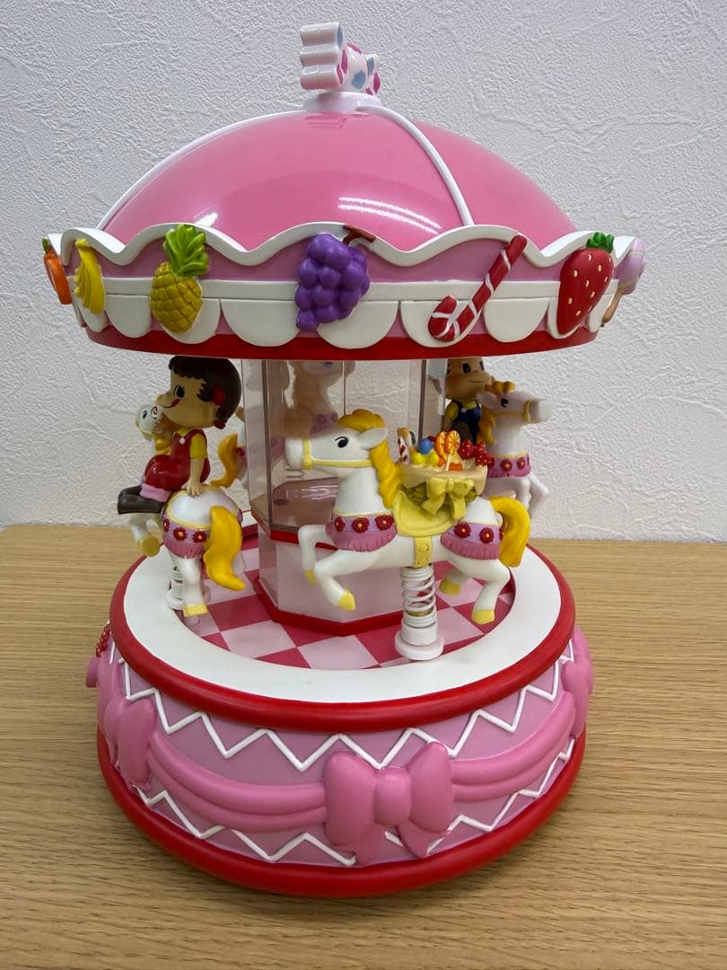 ペコちゃんメリーゴーランド