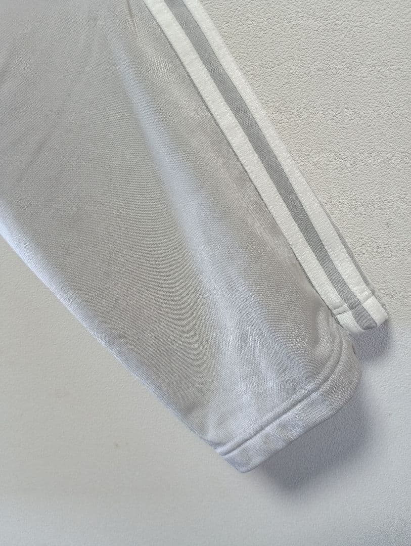 adidas ライトグレー ファイヤーバード 2XL 美品 IA6330