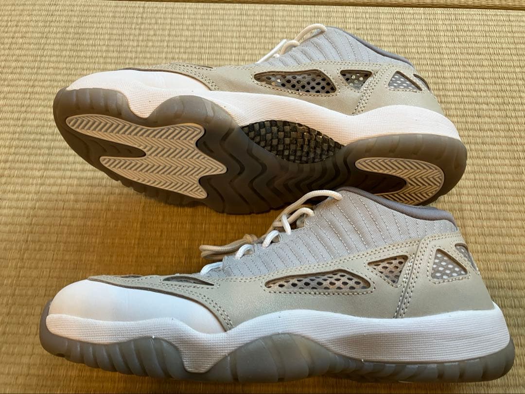 【箱付未使用】AIR JORDAN 11 RETRO LOW IE