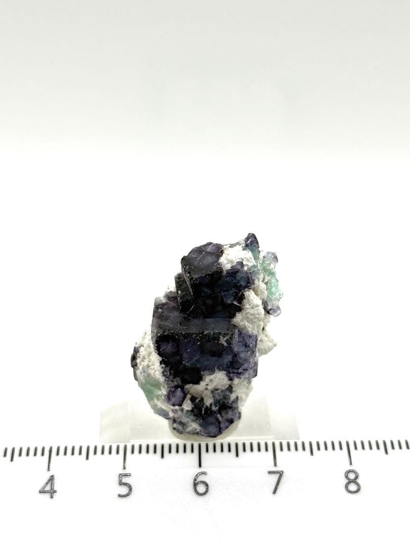 ブルー　パープル　フローライト　原石　鉱物　標本　天然石　石　エロンゴ産