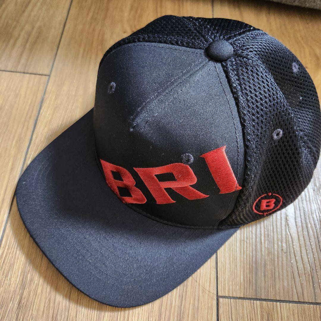 BRIEFING メッシュキャップ 黒/赤 ビックロゴ