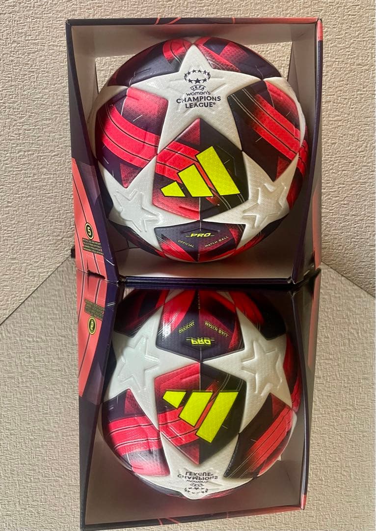 アディダス【日本国内未販売品　超激レア＆希少＆色違い フィナーレ　ボール プロ】