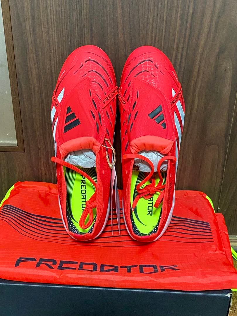 adidas Predator サッカーシューズ レッド 収納袋付き