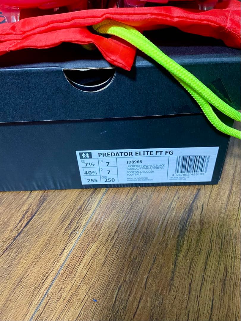 adidas Predator サッカーシューズ レッド 収納袋付き