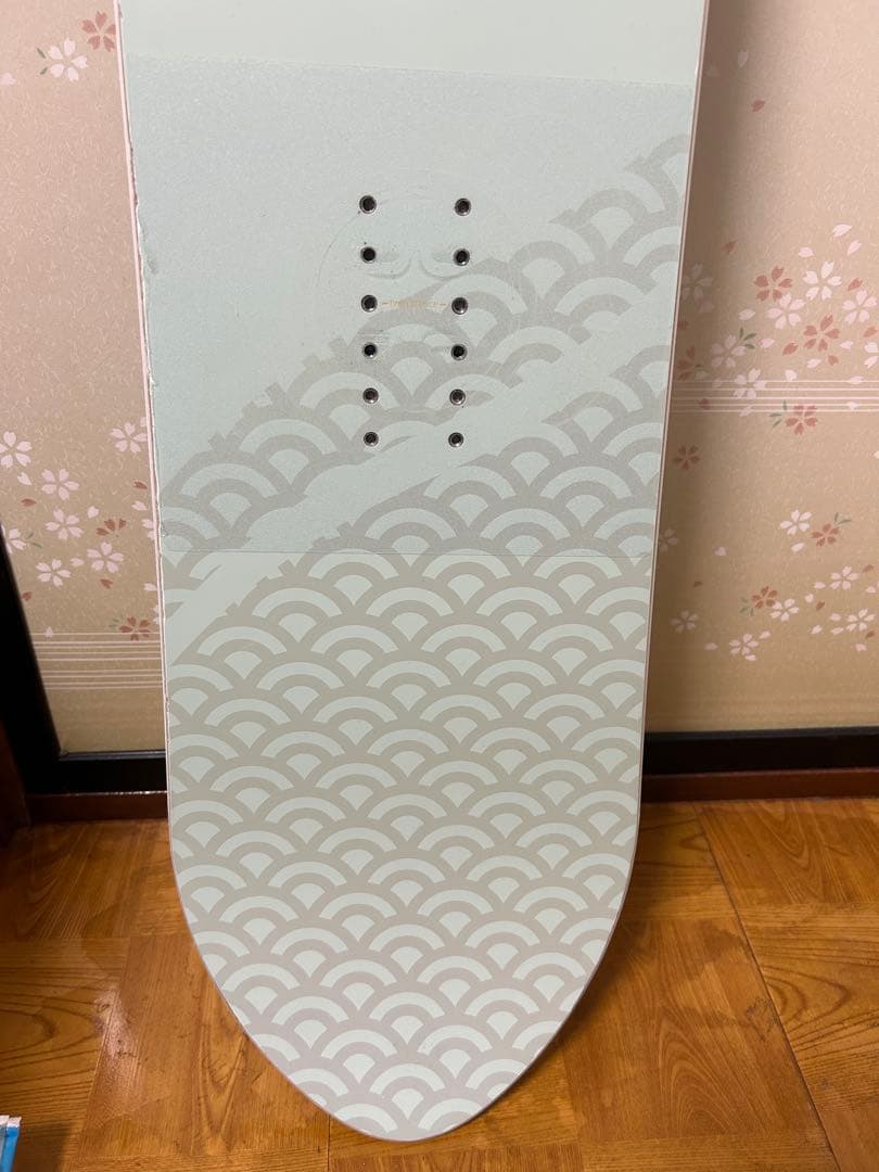 美品 25-26モデル RICE28 TP8 スノーボード144cm