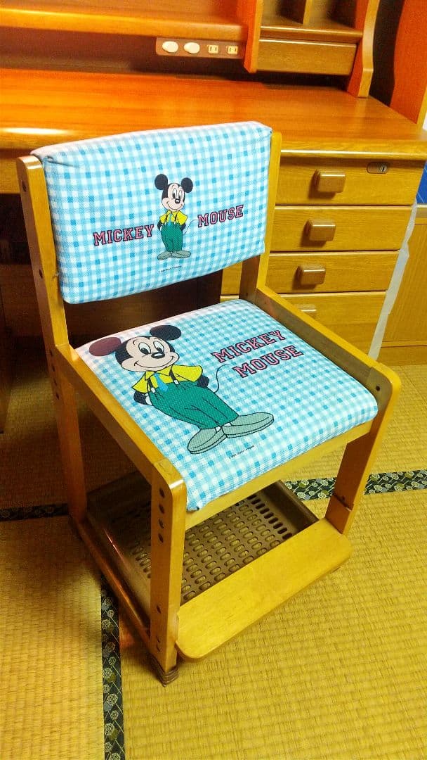 【美品】Disney ディズニー ミッキー 学習机 勉強机 椅子 鍵2本付き