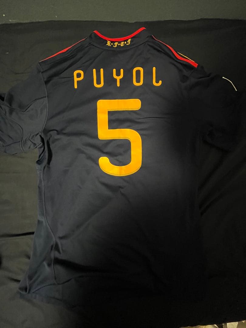 美品スペイン代表 PUYOL ユニフォーム2点、スペイン代表ポロシャツまとめ売り