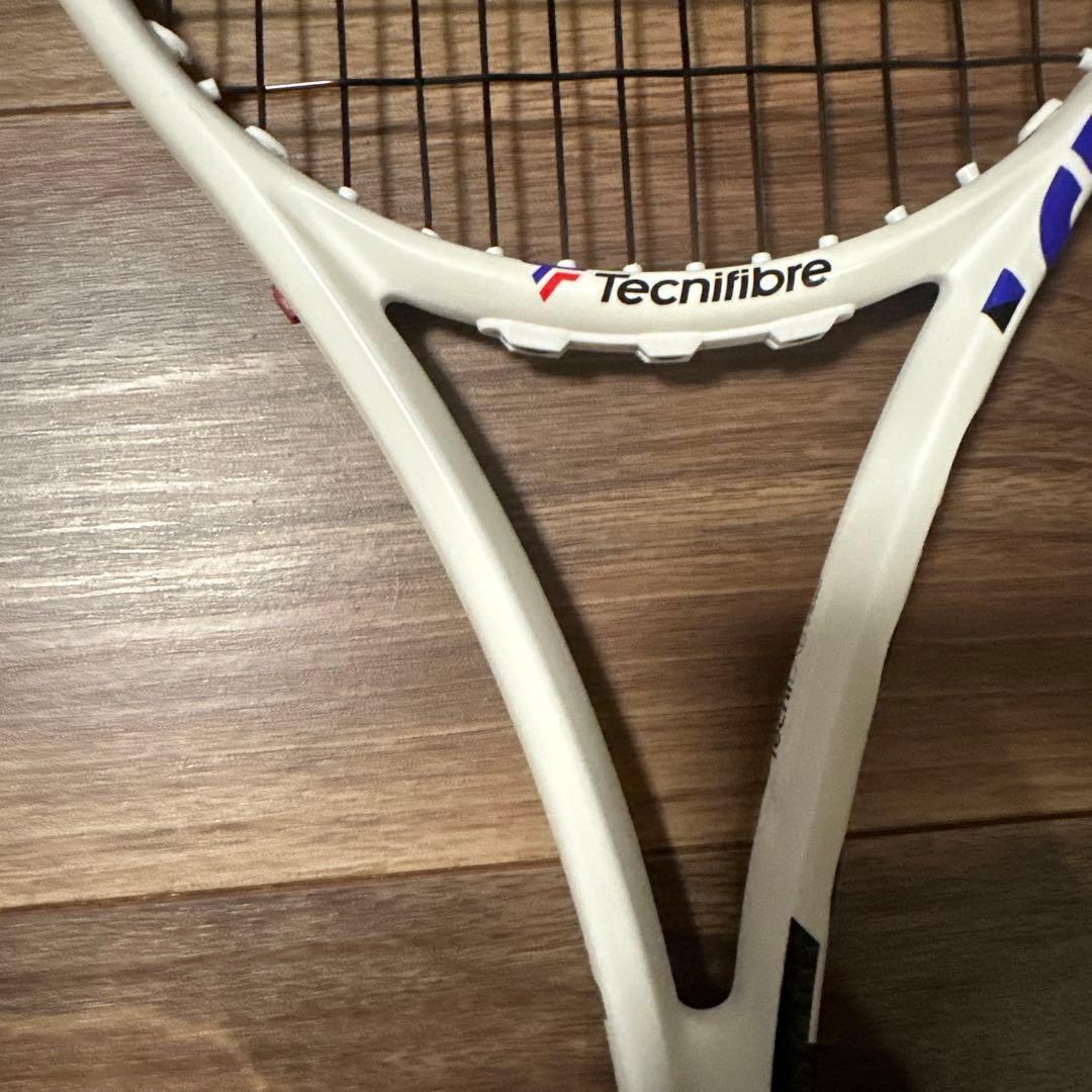 2本セット　tecnifibre T-FIGHT isoflex 300
