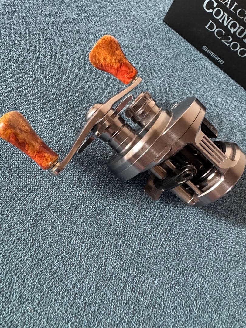 SHIMANO シマノ　カルカッタコンクエストDC200未使用品