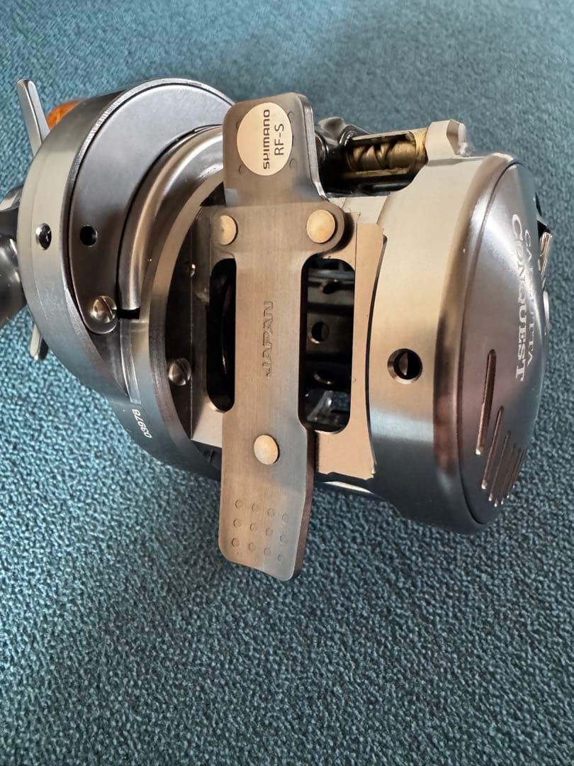 SHIMANO シマノ　カルカッタコンクエストDC200未使用品