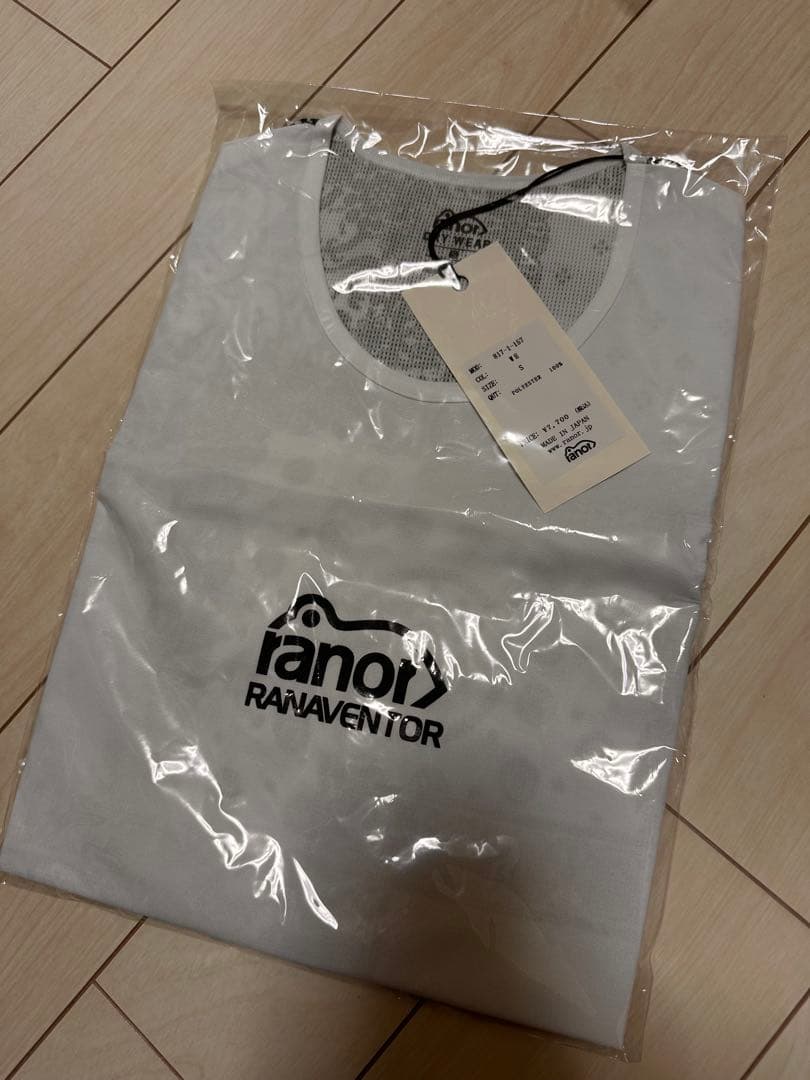 新品未使用 ranor BANDANA NOSLEEVE WH Sサイズ