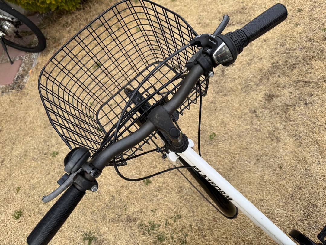 大人用の自転車　27インチ　引き取り限定
