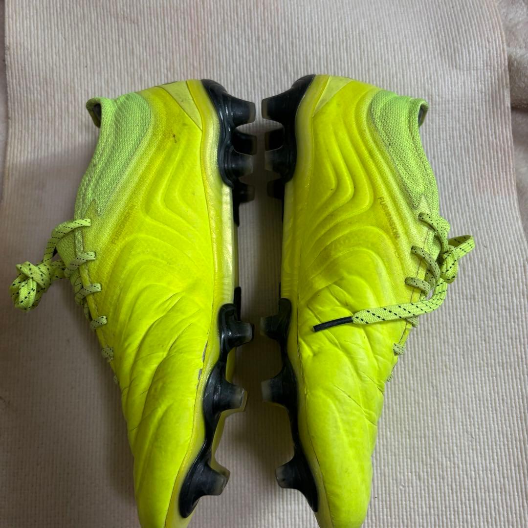 サッカースパイク コパ　アディダス　20.1