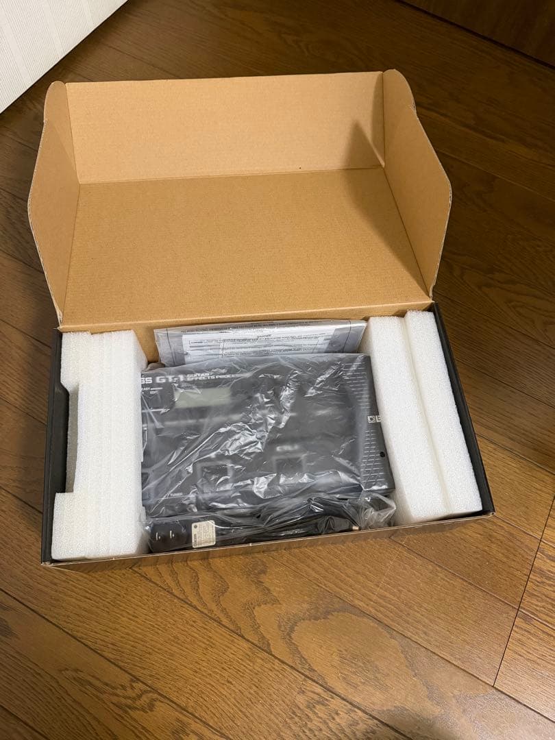 BOSS GT-1 電源アダプター付き　美品　自宅使用のみ
