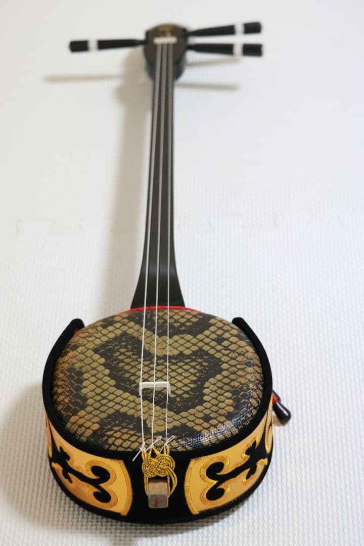 三線　沖縄三線リーズナブルな練習用　新品未使用品