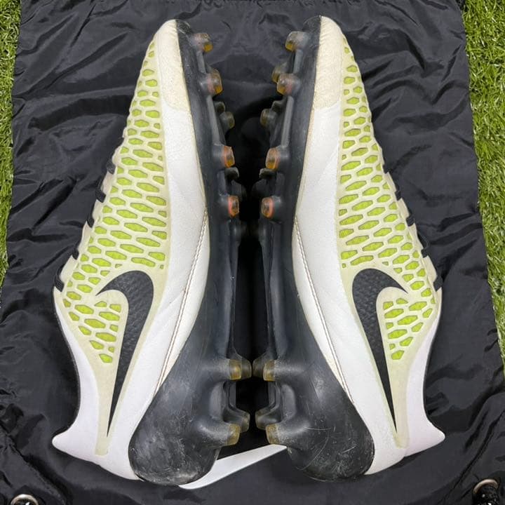 シューズ NIKE Magista Opus FG 26.5cm