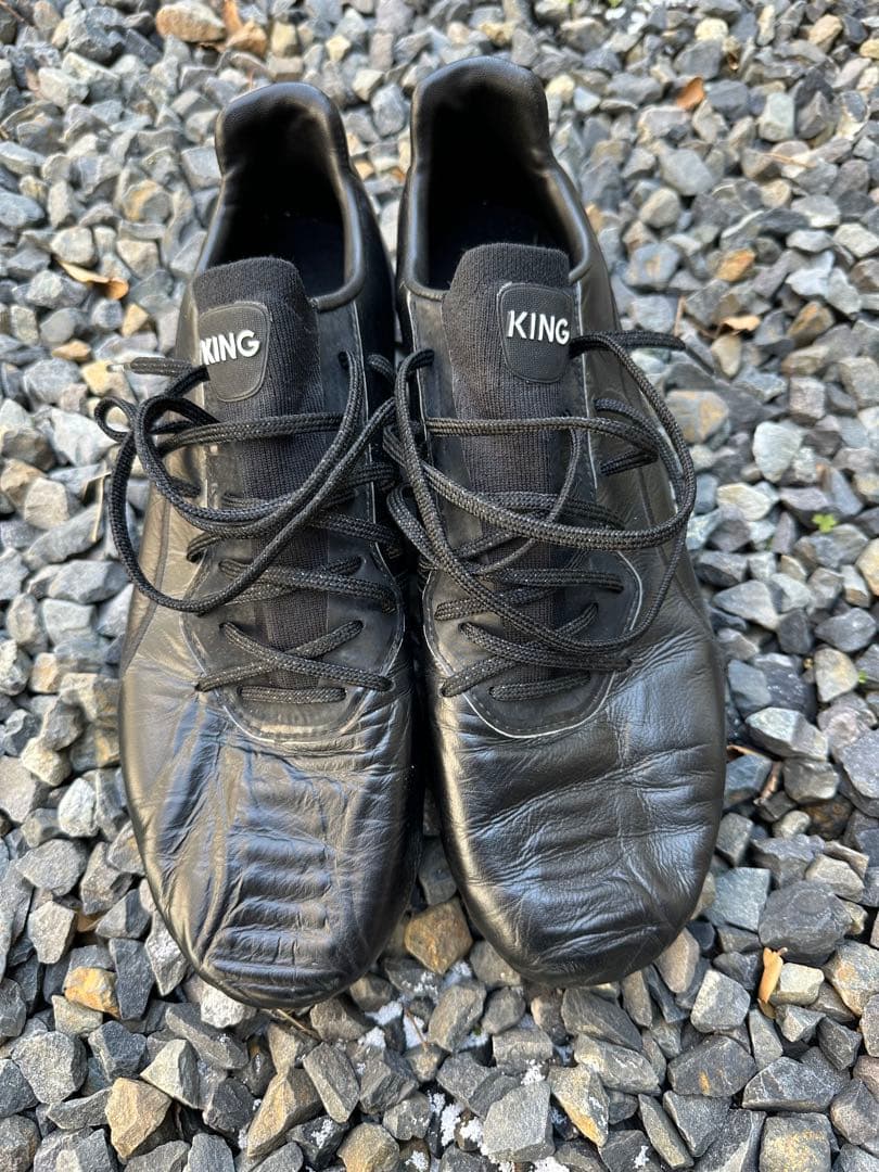 KING ブラック サッカーシューズ スパイク