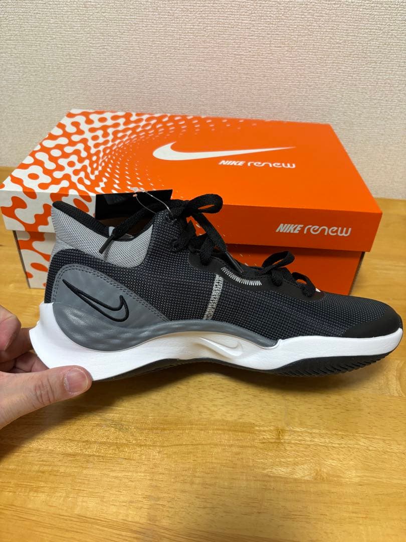 【新品】Nike Renew バスケットボールシューズ 26.5cm