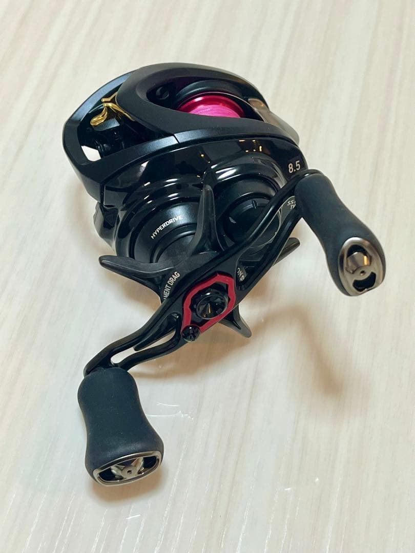 【極美品】SS AIR TW 8.5L （ダイワ） ダイワ