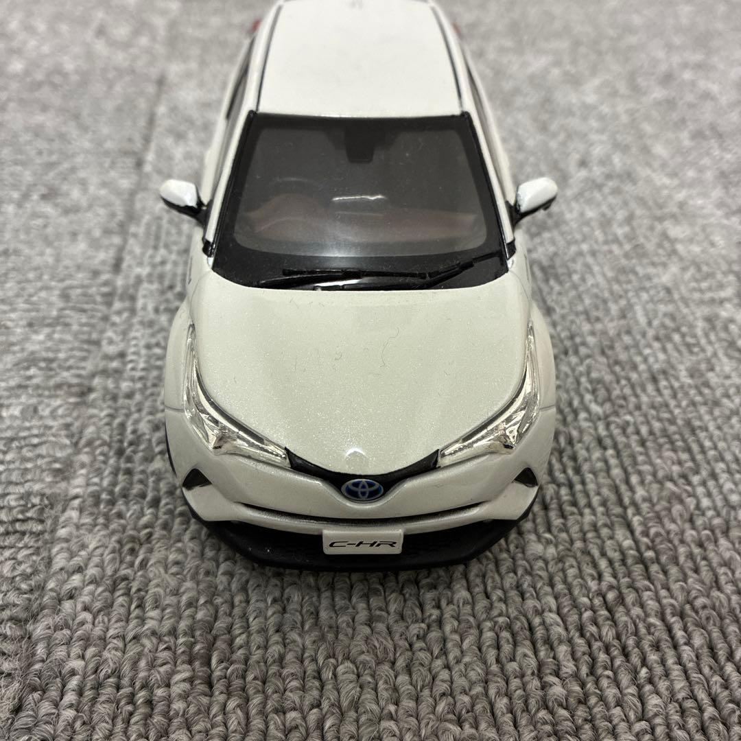 TOYOTA CH-R ミニカー　070
