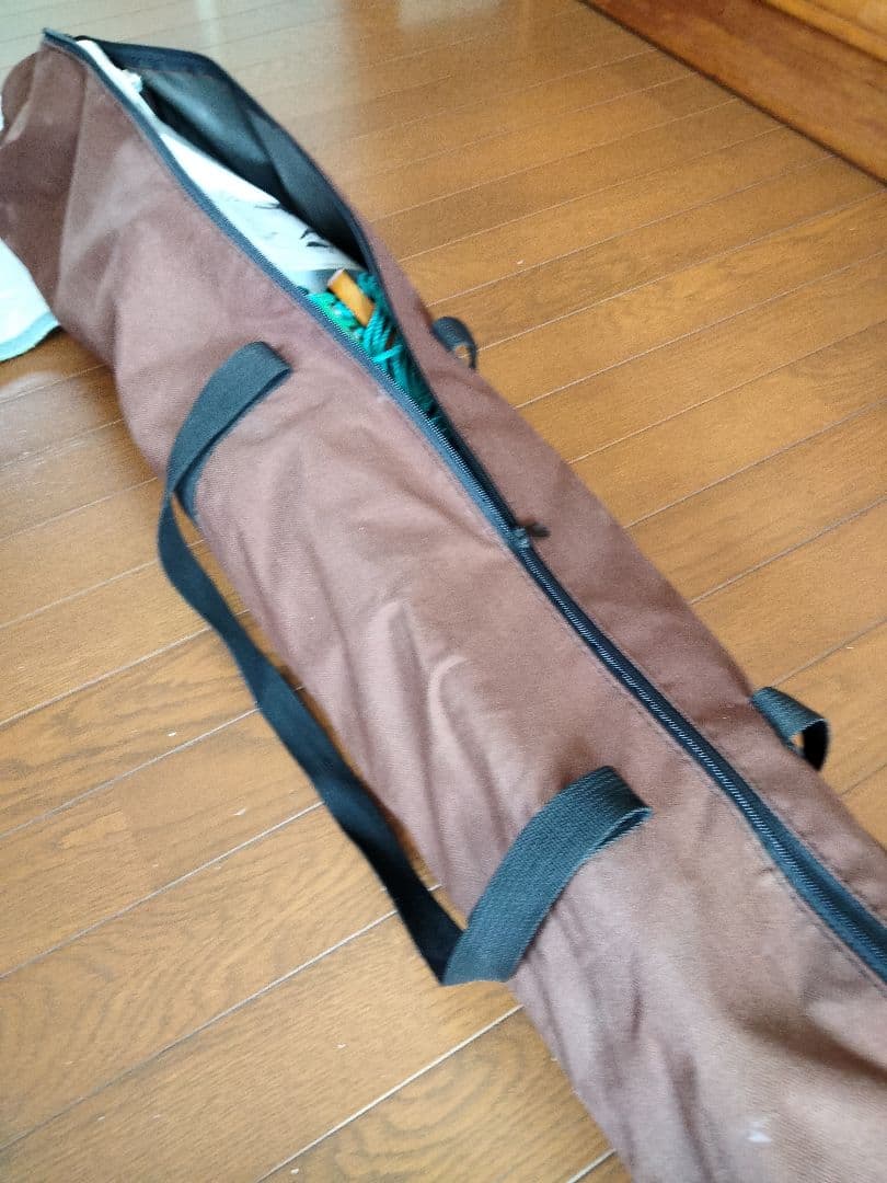ターコイズ色のフリンジ付きハンモック　自立式