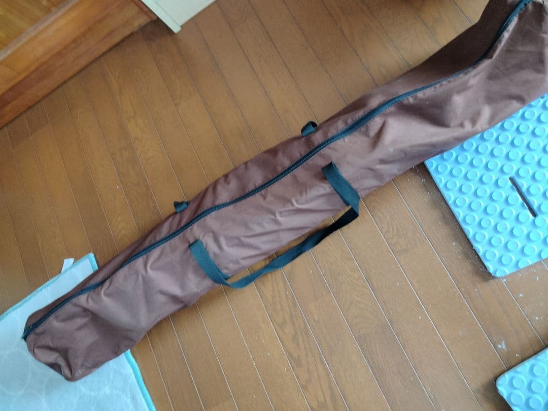 ターコイズ色のフリンジ付きハンモック　自立式
