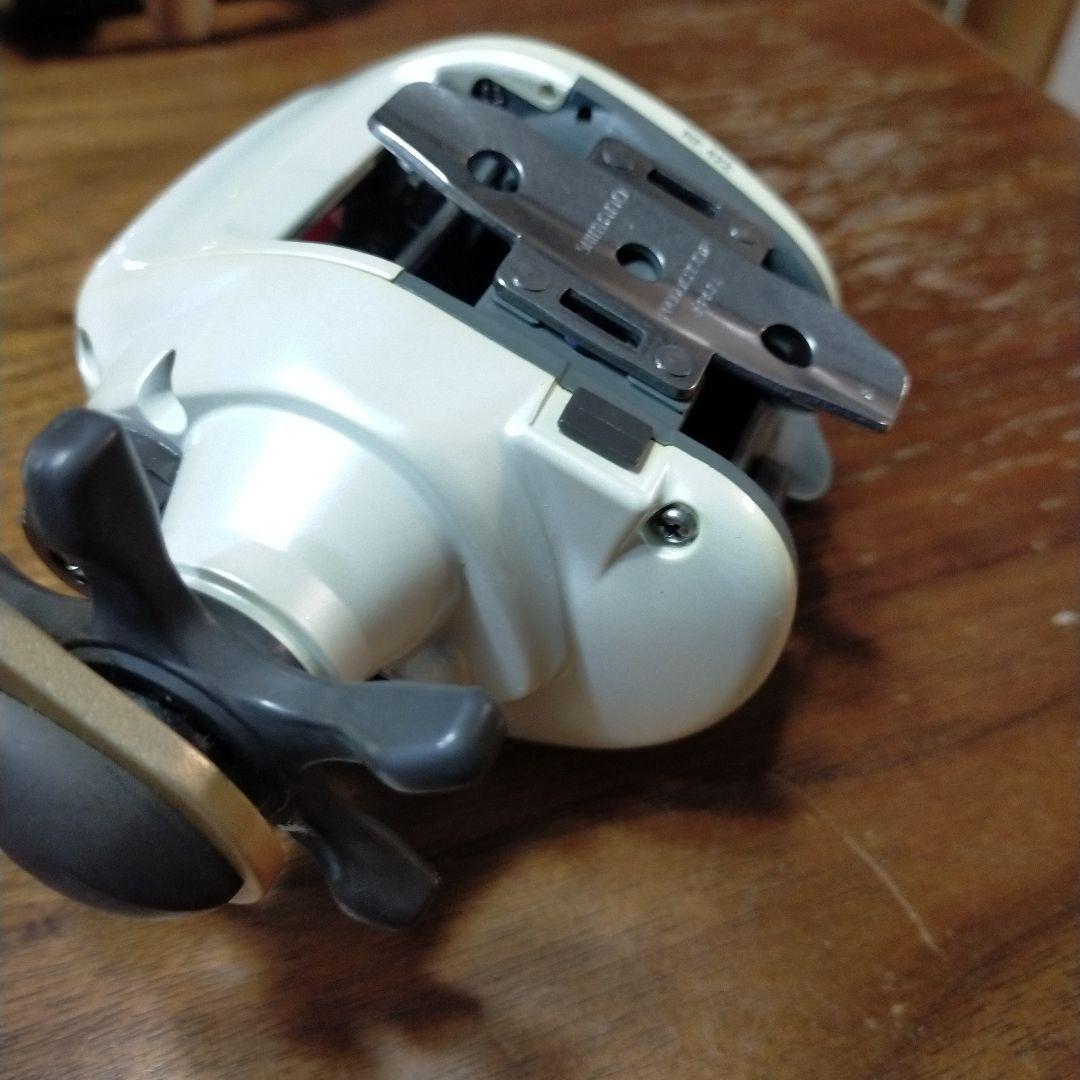SHIMANO 2000 RF422 デジタルリール