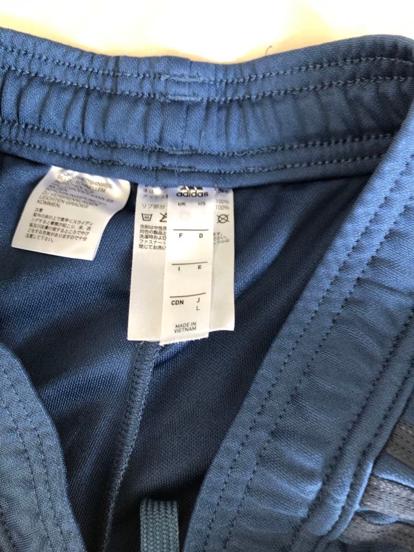 adidas バイエルン　ジャージ　tiro 19