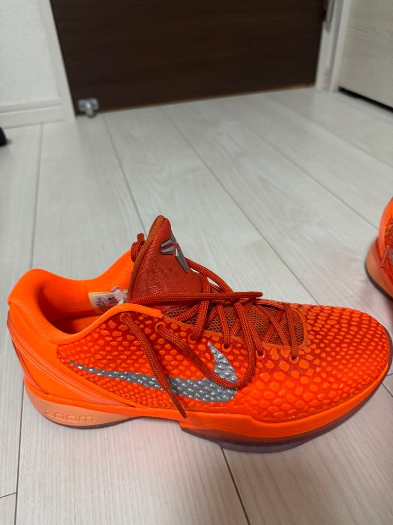 Kobe バスケットボールシューズ オレンジ