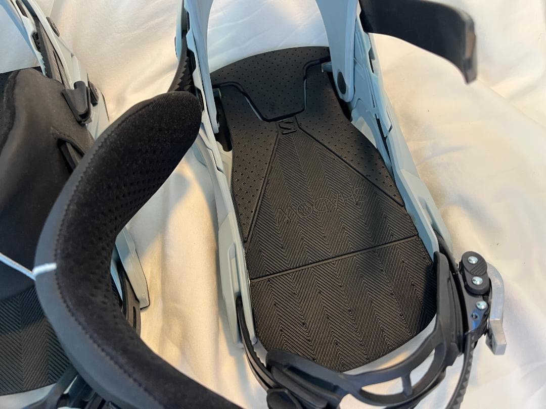 Salomon　サロモン　 District　Sサイズ　中古