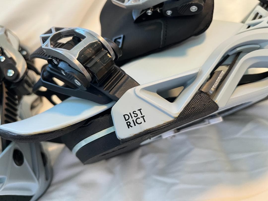 Salomon　サロモン　 District　Sサイズ　中古