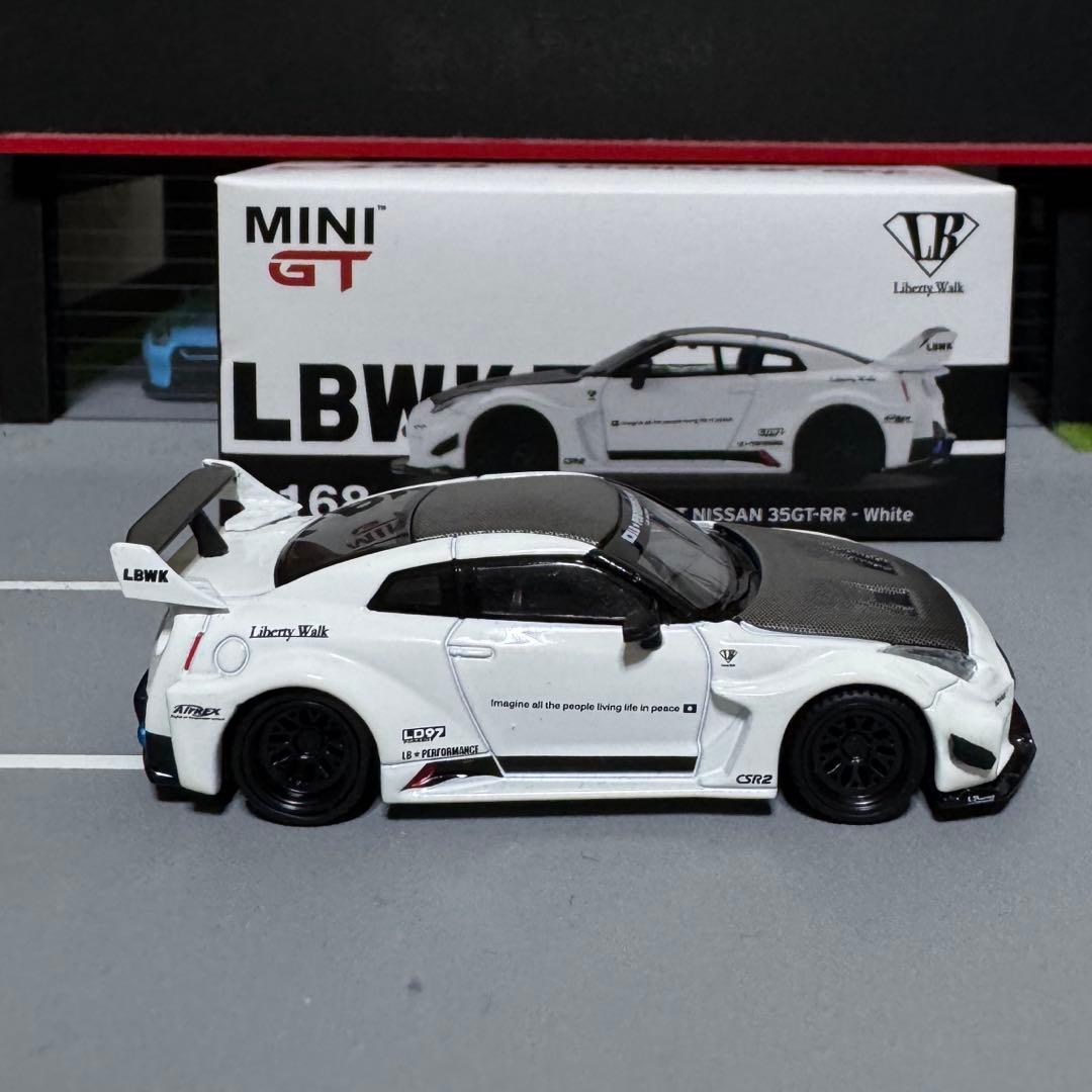 ミニカー minigt lbwk 35gtrr White