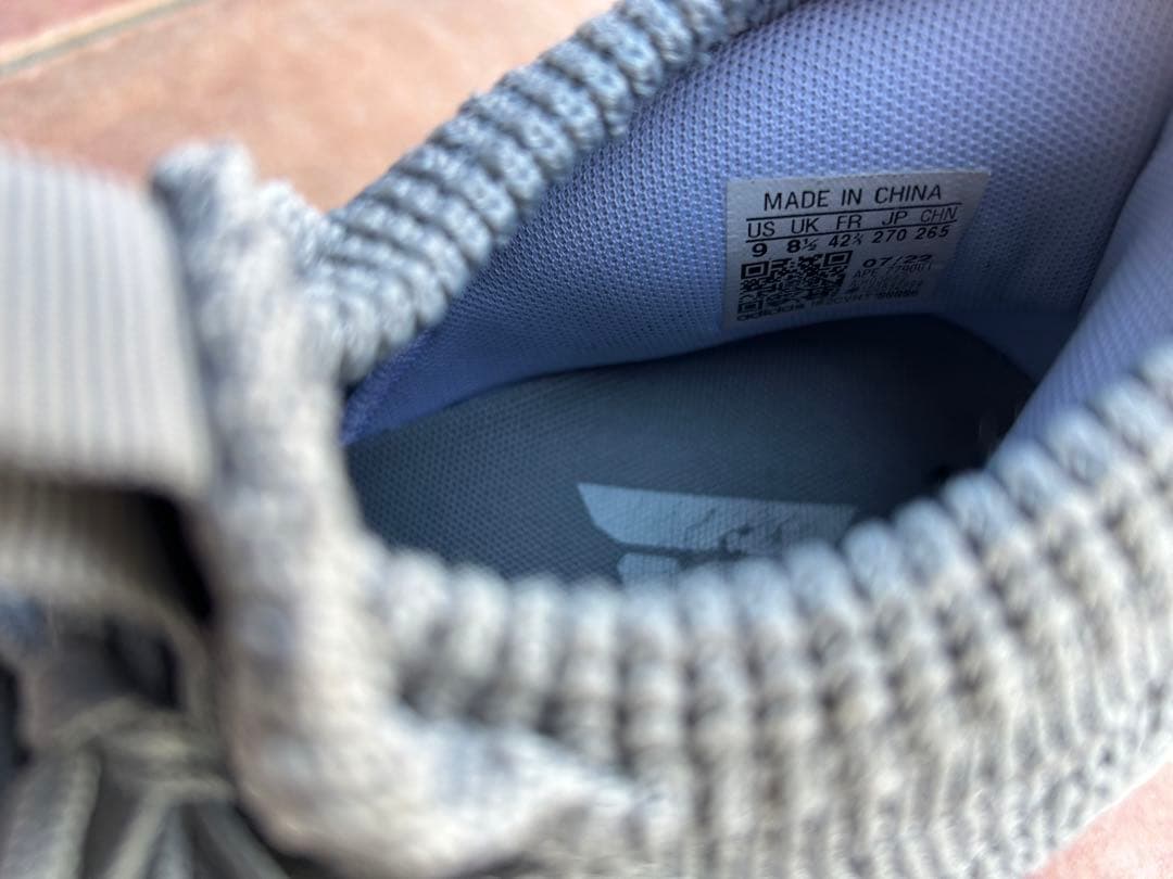 最終価格　人気 adidas トレイヤング2 27.0cm