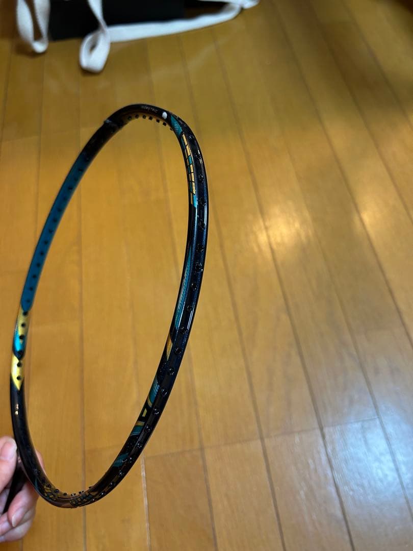 バドミントンラケットアストロクス88S Pro 折れている