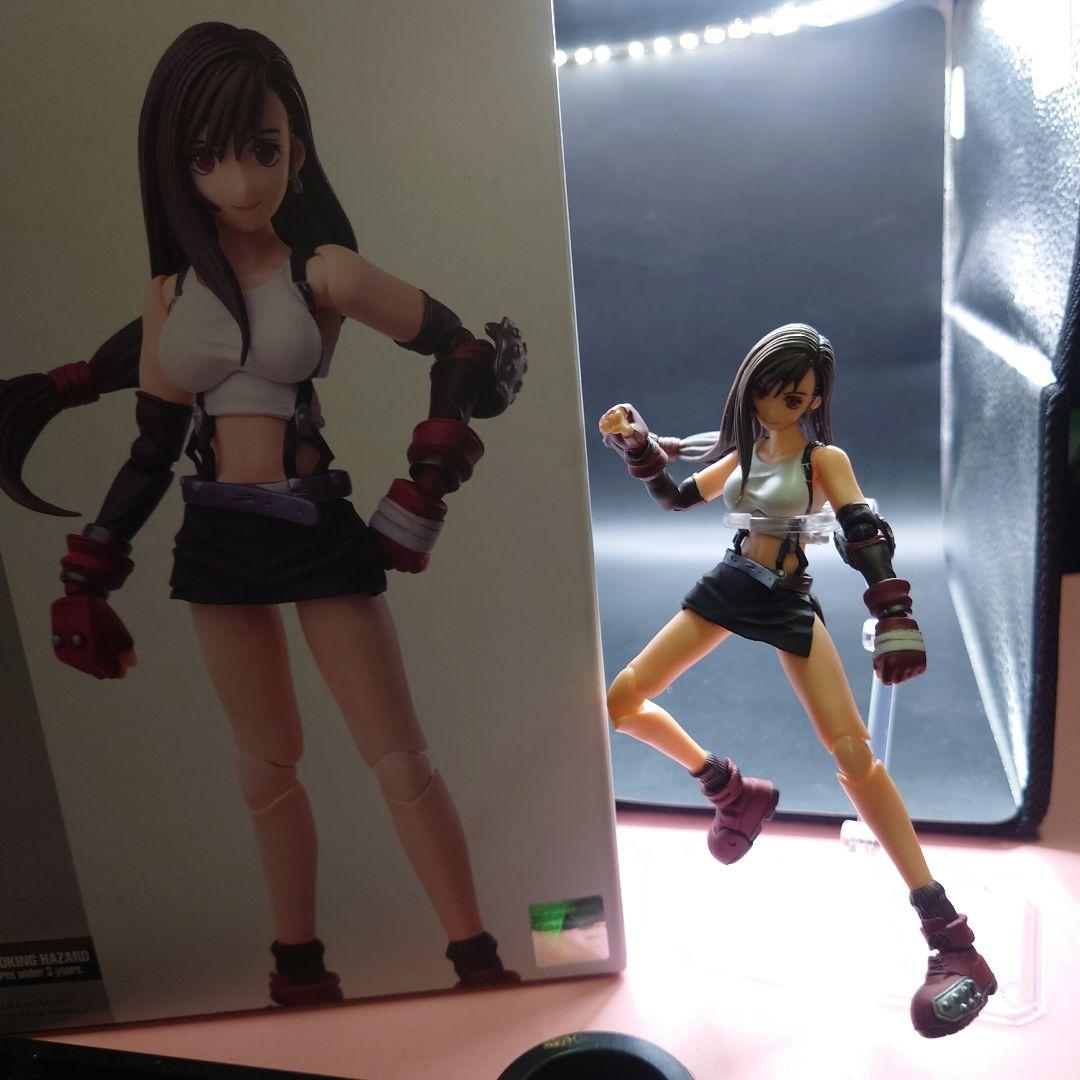 FINAL FANTASY VII Tifa Lockhart フィギュア
