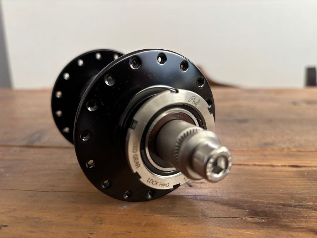 【新品未使用】PHILWOOD high flange track hub 前後