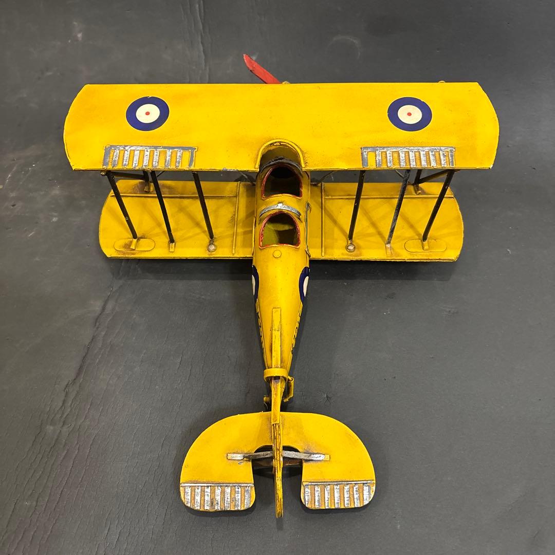 黄色戦闘機　飛行機　イエローバード