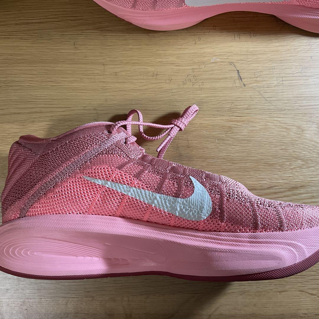 シューズ(男性用) Nike basket ball shoes GT hustle.3