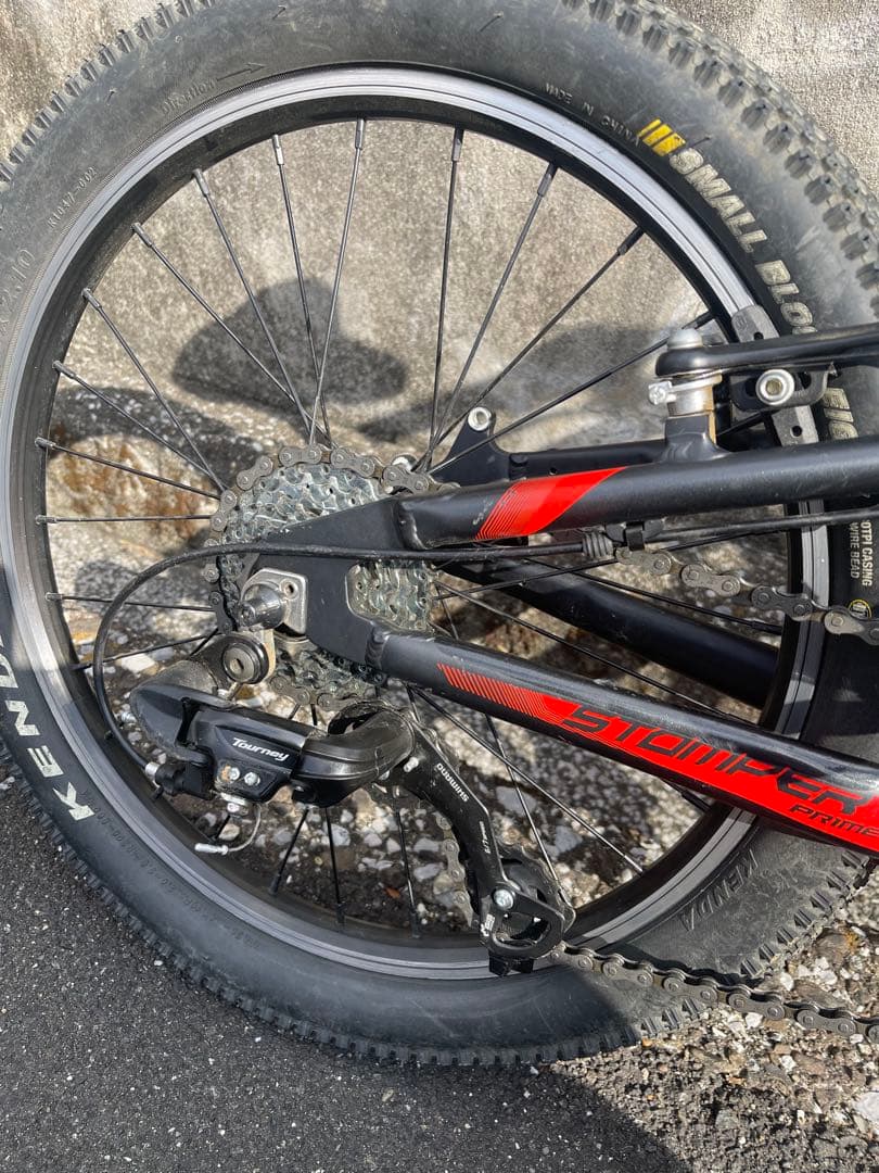 GT Stomper マウンテンバイク 黒/黄　キッズ 20インチ