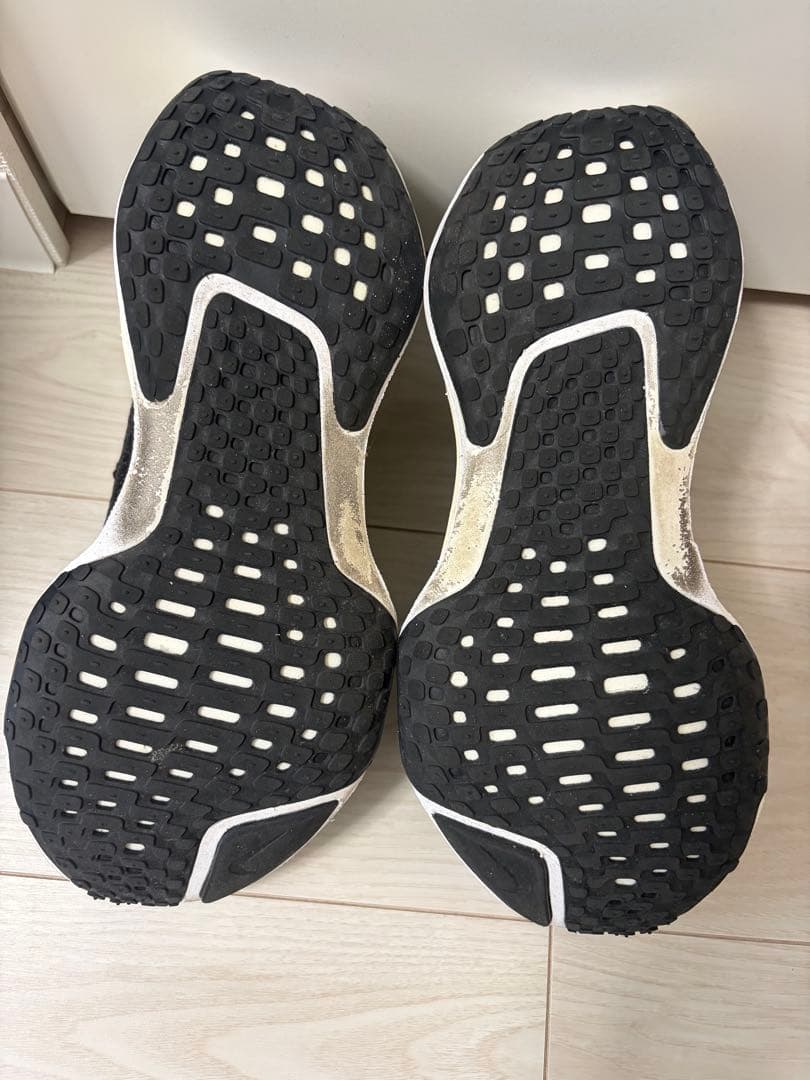 NIKE インヴィンシブルラン3 W25.5