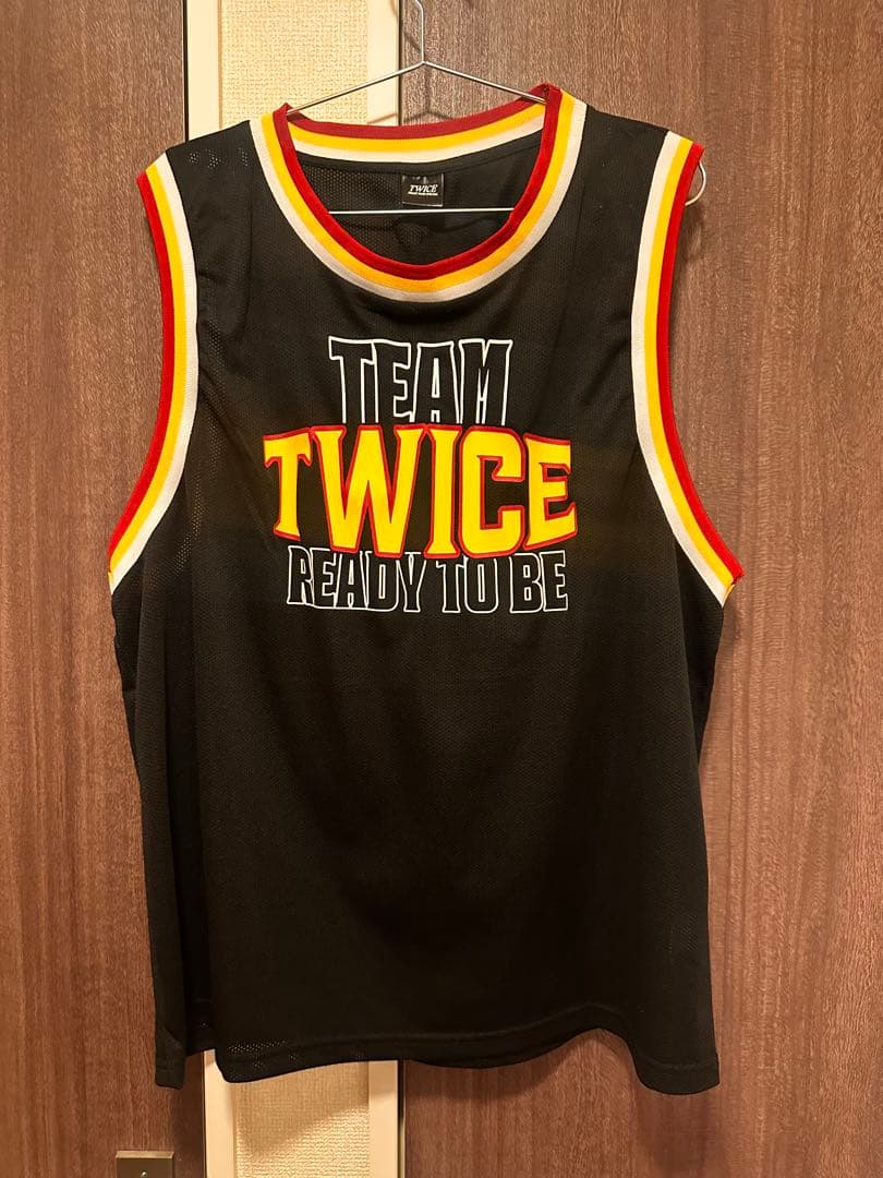 【美品】 TWICE READY TO BE ユニフォームタンクトップ　ダヒョン