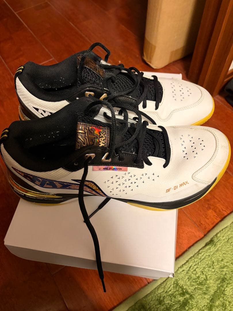 【渡辺勇大選手使用モデル】 LI-NING AYAU003 バドミントンシューズ