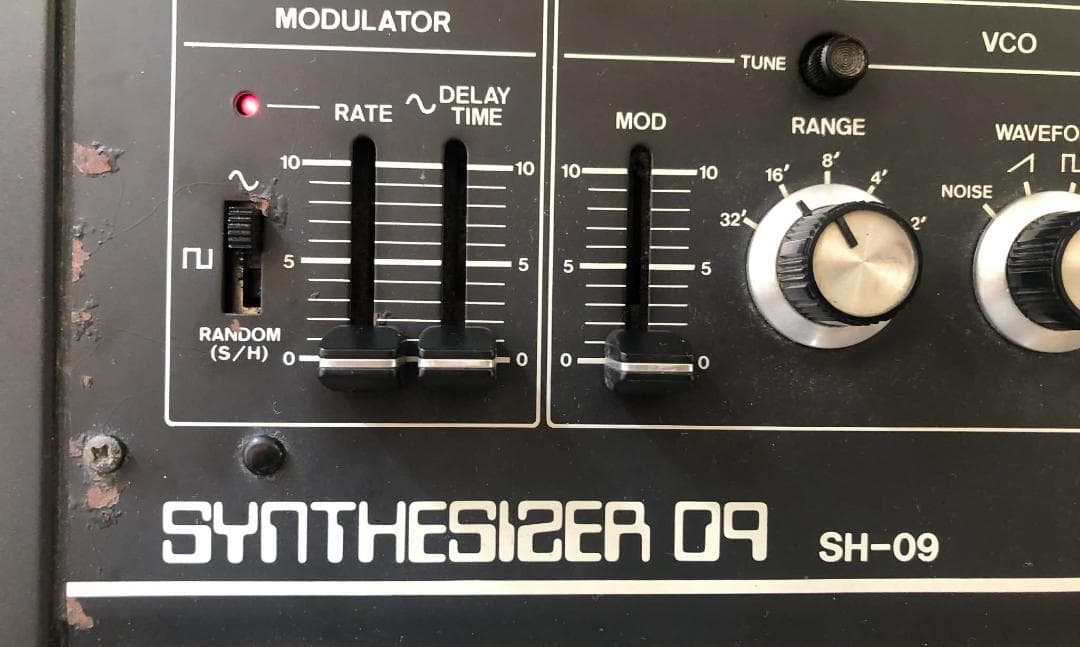 Roland SH-09 アナログシンセサイザー
