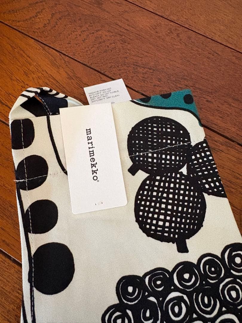 marimekko マリメッコ　エプロン　プータルフリン パルハート