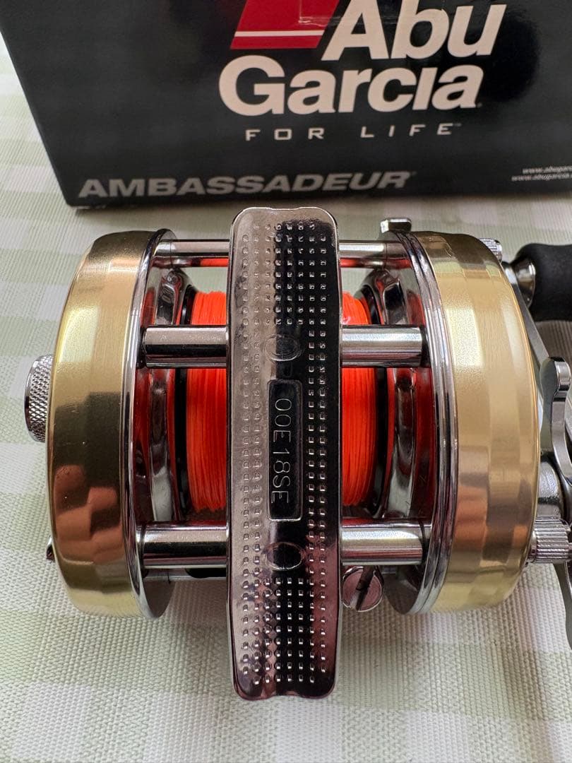 アブガルシア アンバサダー 5500CS ロケット シャンパン Abu