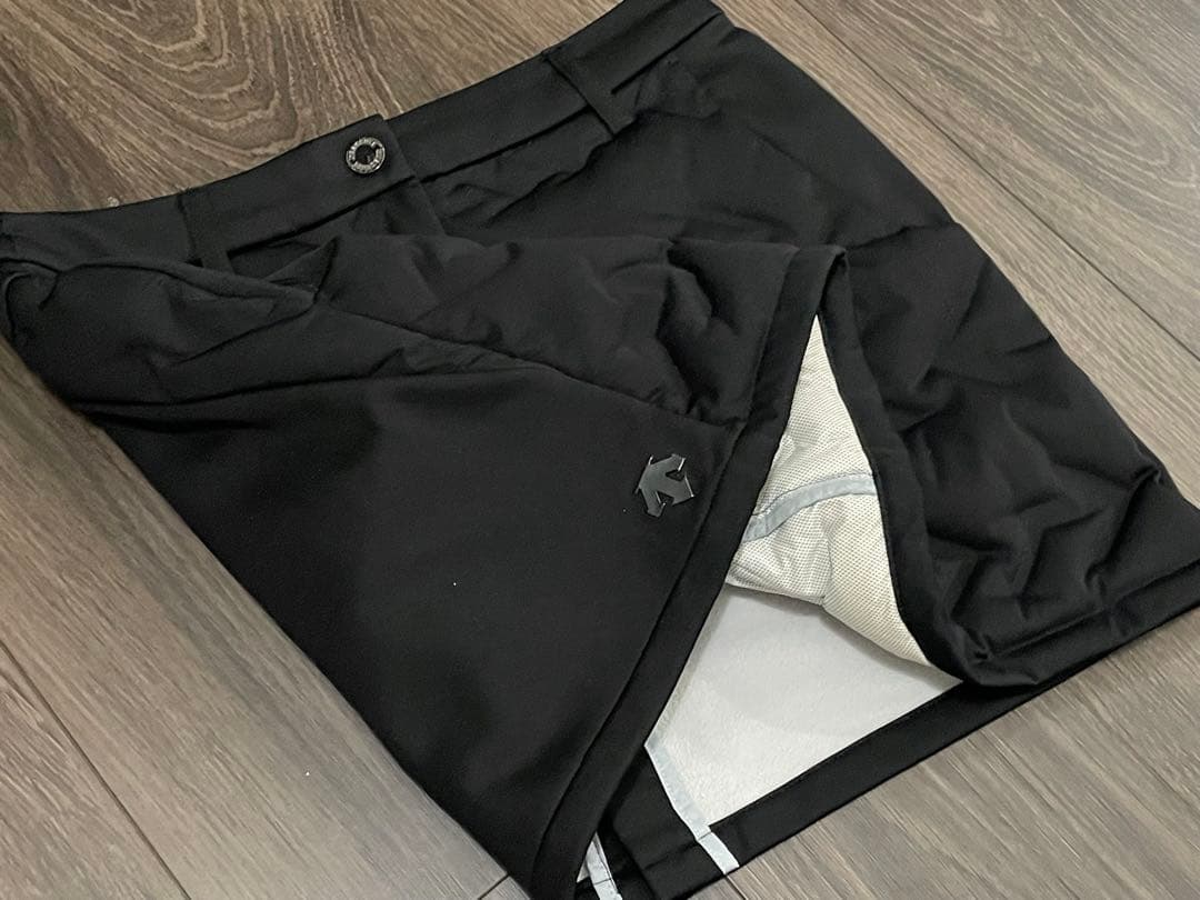 【美品】DESCENTE GOLF ダウン　スカート デサント 中綿　SS
