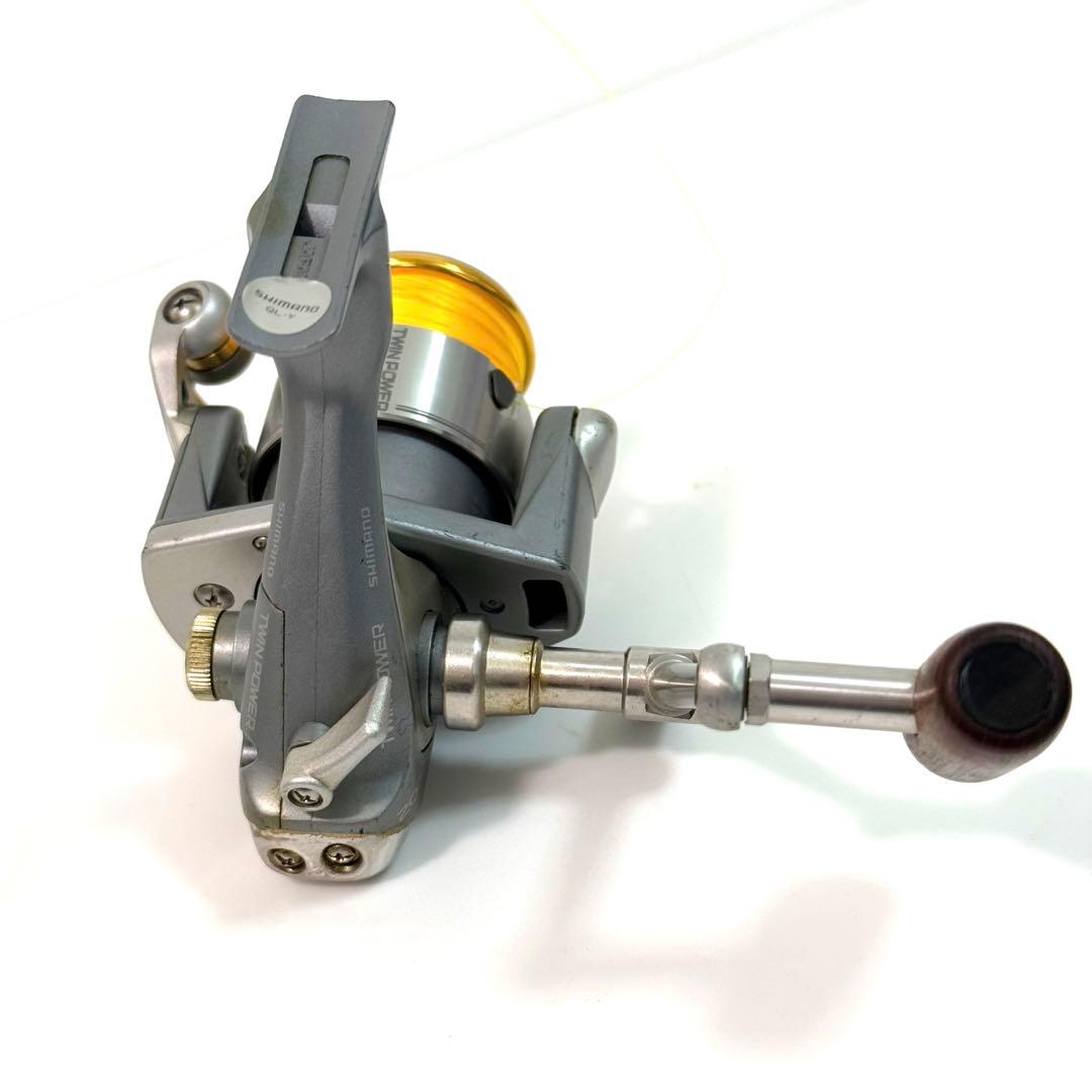 SHIMANO シマノ twin power ツインパワー 2000 リール