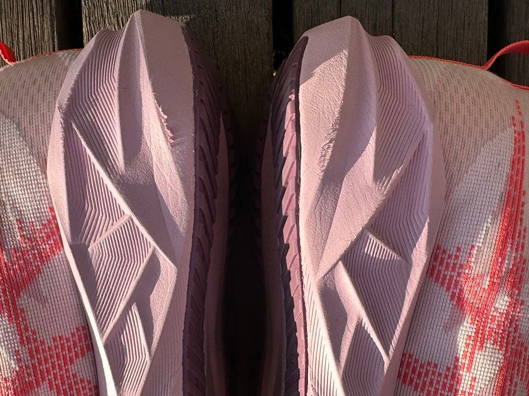 ASICS Novablast 5 Coral Reef ノヴァブラスト5