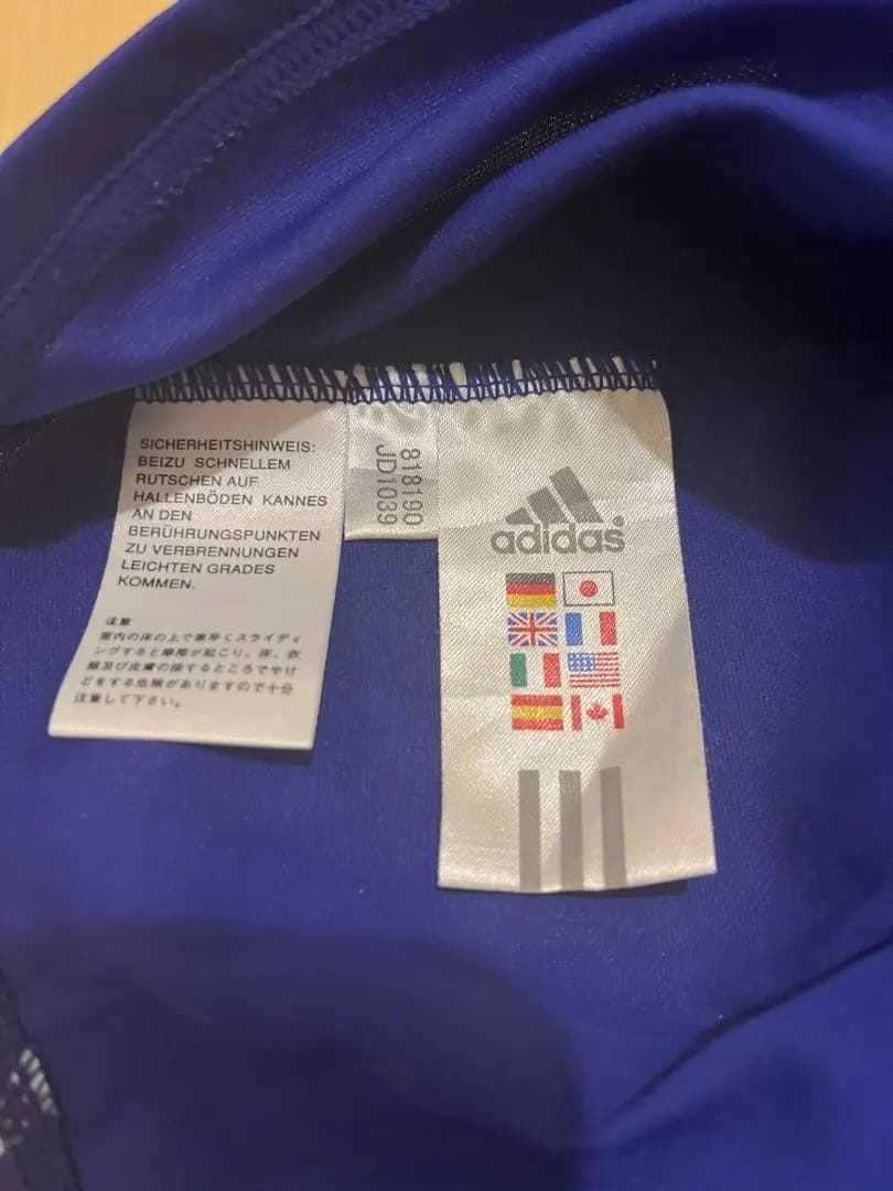 希少 adidasサッカー日本代表 ユニフォーム 長袖 2006