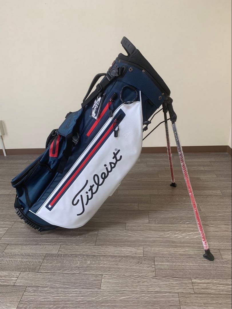 タイトリストPlayers 4 スタンド式キャディバック機能性豊かな14分割！